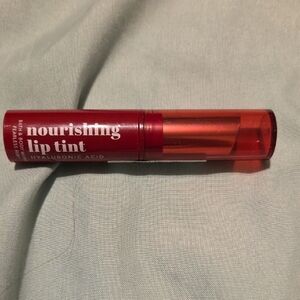 Nourishing Lip Tint in Fearless Ruby Brand New